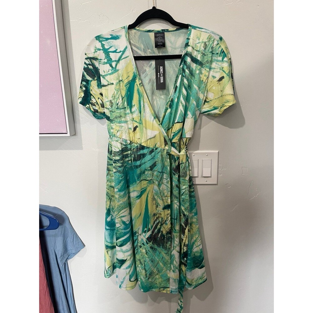 Green pattern Wrap dress
